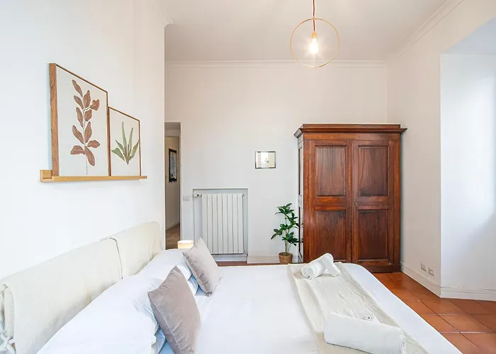 Tangerine Garden Apartment *