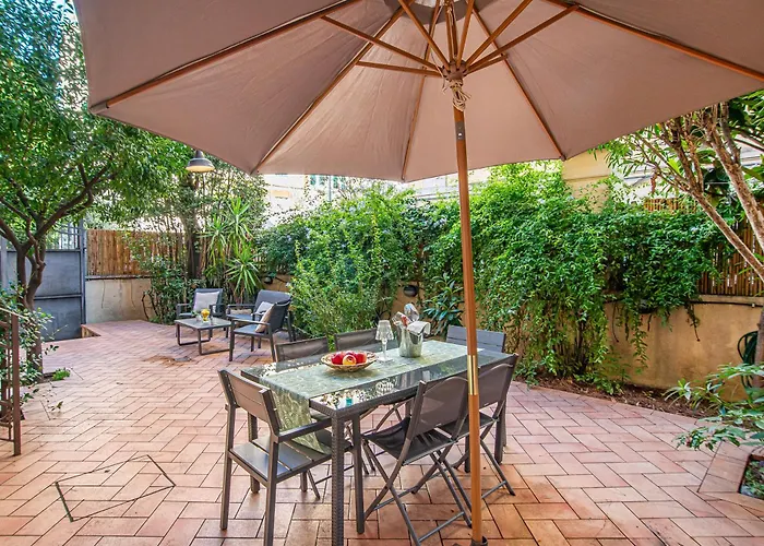 Tangerine Garden Apartment