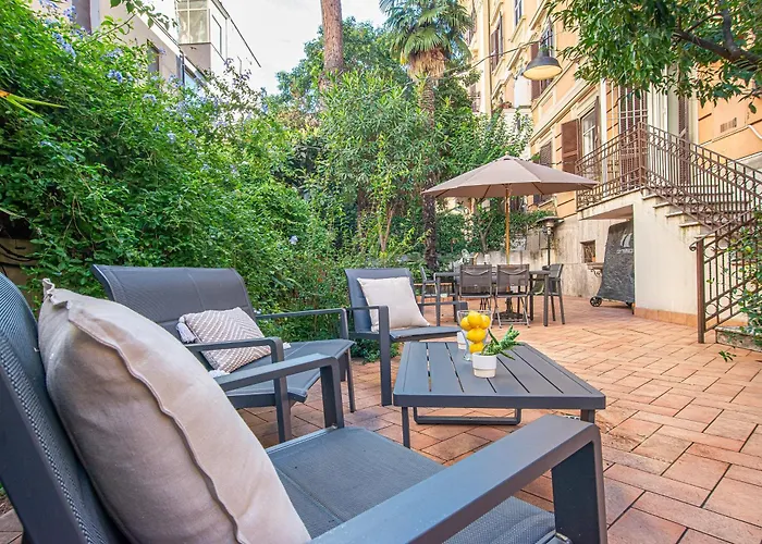 Tangerine Garden Apartment
