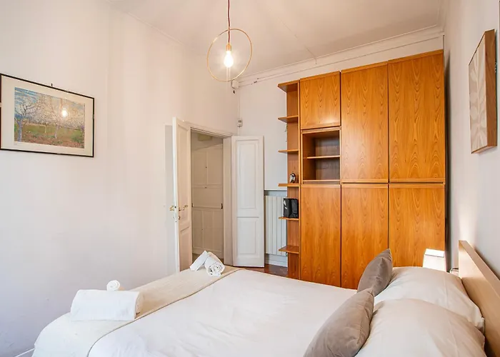 Tangerine Garden Apartment Rom